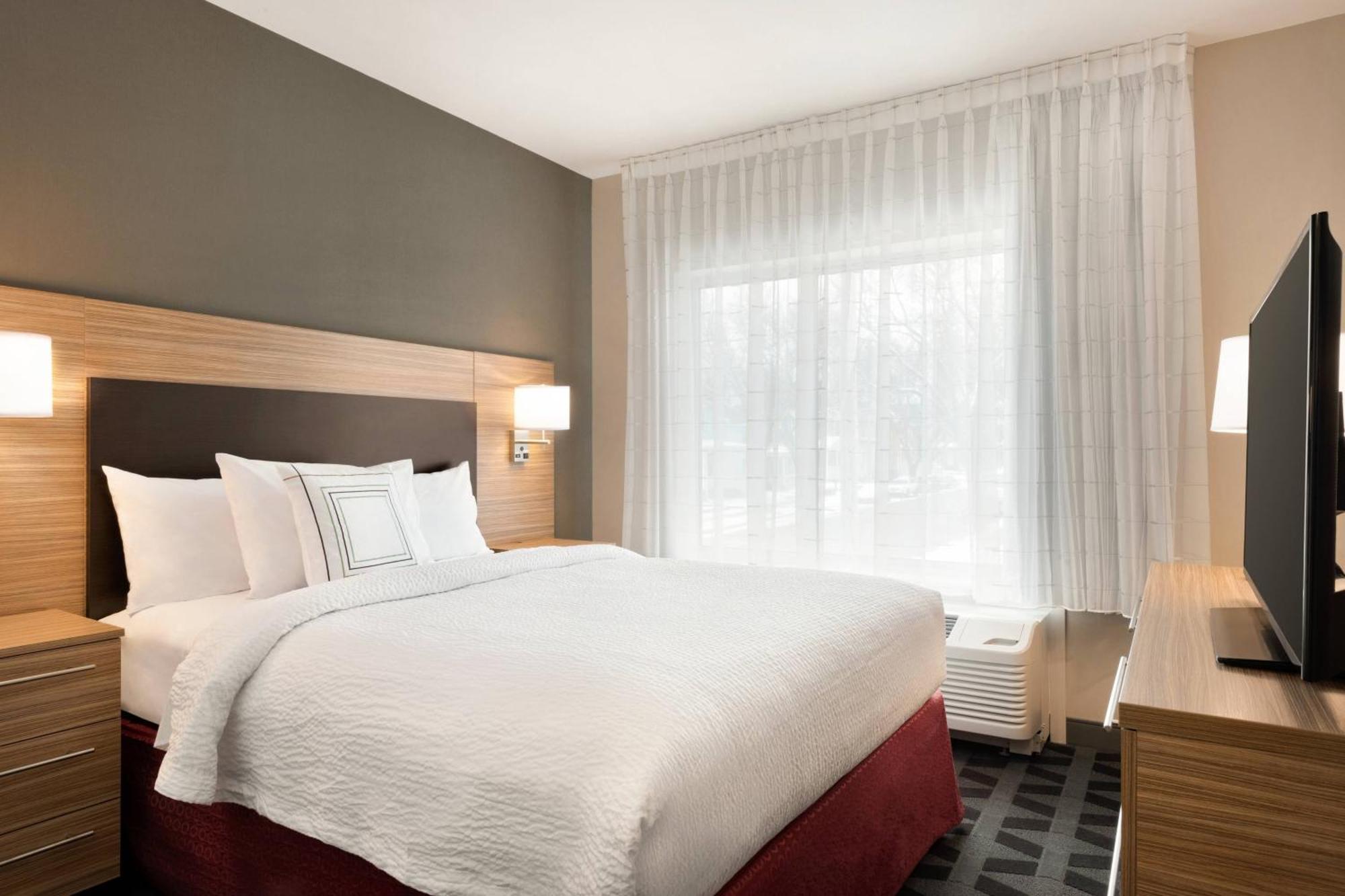 Towneplace Suites By Marriott Dubuque Downtown Eksteriør bilde