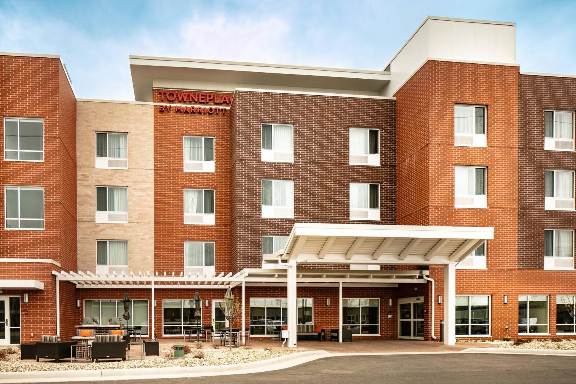 Towneplace Suites By Marriott Dubuque Downtown Eksteriør bilde
