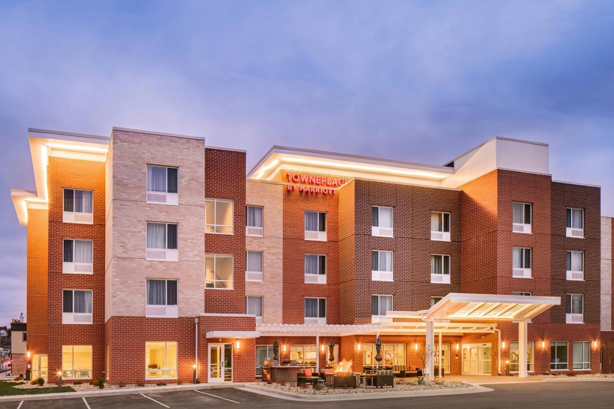 Towneplace Suites By Marriott Dubuque Downtown Eksteriør bilde